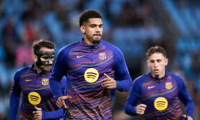 Barça – Mercato : Araujo menacé, le club étudie 5 renforts défensifs !