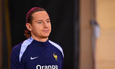 Revue de presse : Thauvin (RC Lens) épinglé avant Strasbourg, un poids lourd en moins au Stade Rennais !