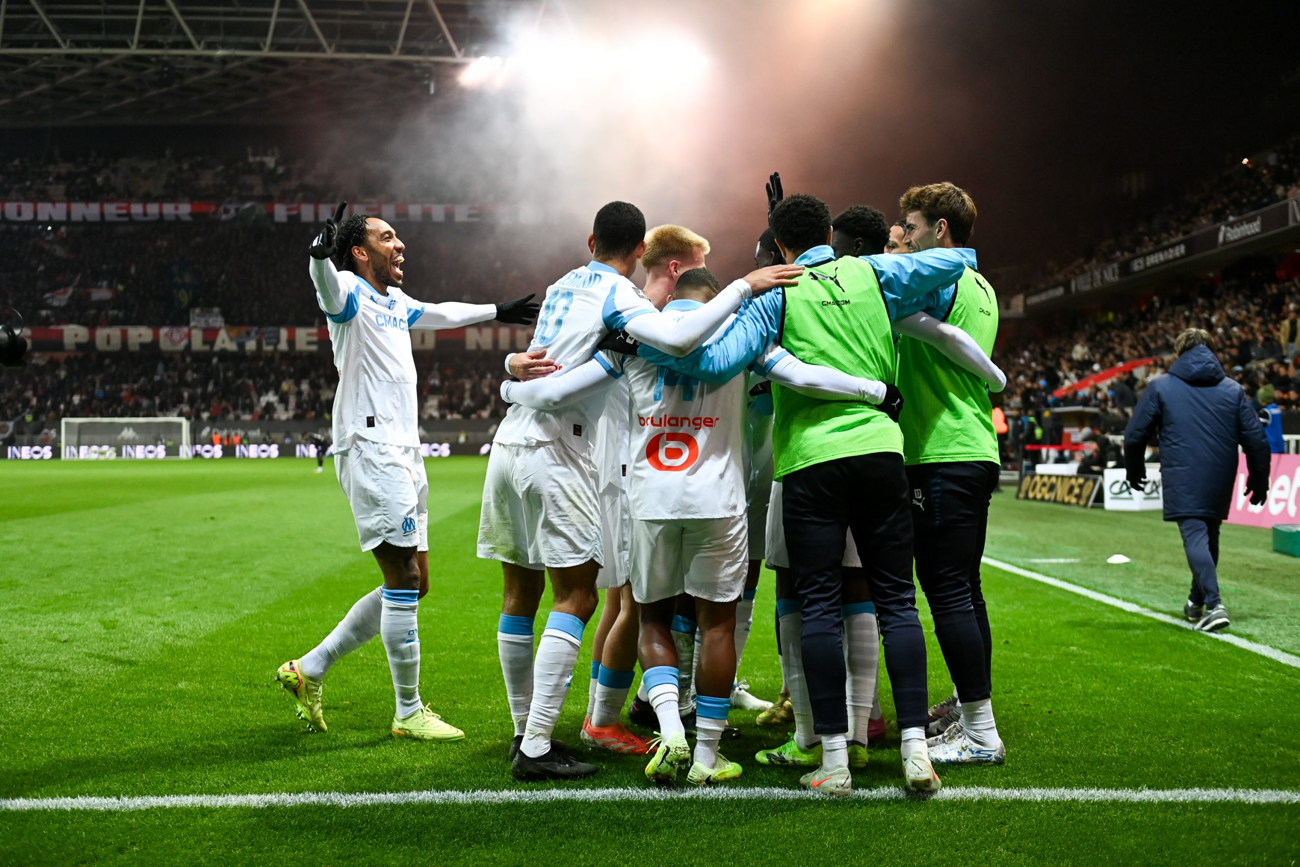 La joie des Marseillais à Nice a été ternie par des insultes racistes.