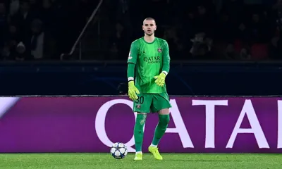 PSG : Walid Acherchour détruit la prestation de Lucas Chevalier face à Tottenham