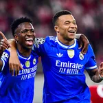 Real Madrid : Vinicius en soirée déguisée avec sa chérie, le dossier est lourd !