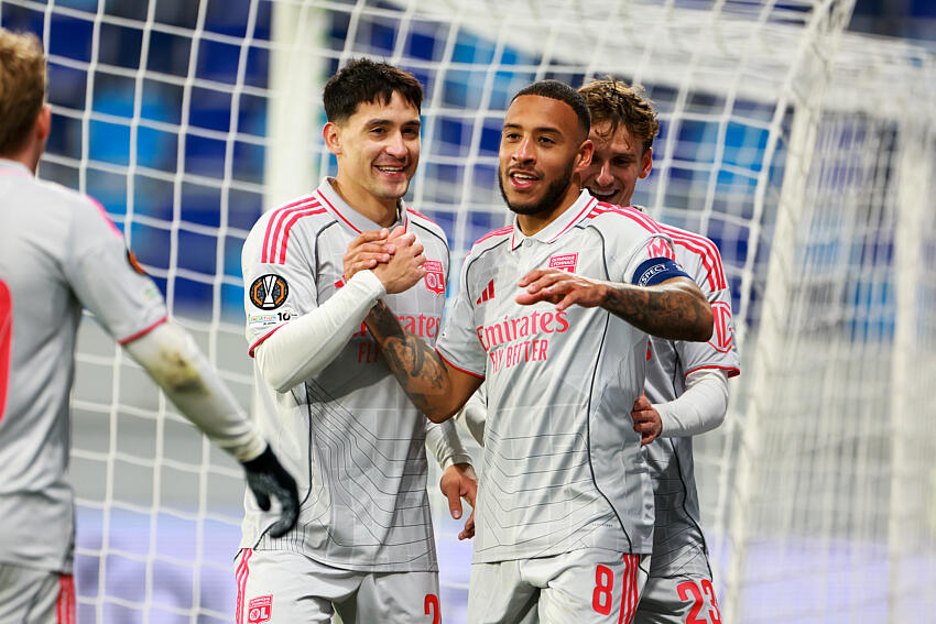 RC Lens Mercato : l'OL avance sur une première recrue, Pierre Sage jubile ! 