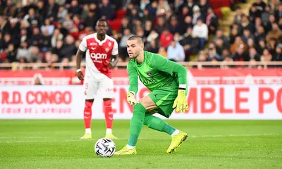 PSG : Pierre Ménès crie au scandale arbitral à Monaco 