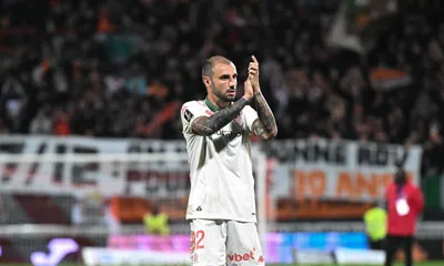 Daniel Riolo allume Jonathan Clauss… mais un ancien du RC Lens vole à son secours !