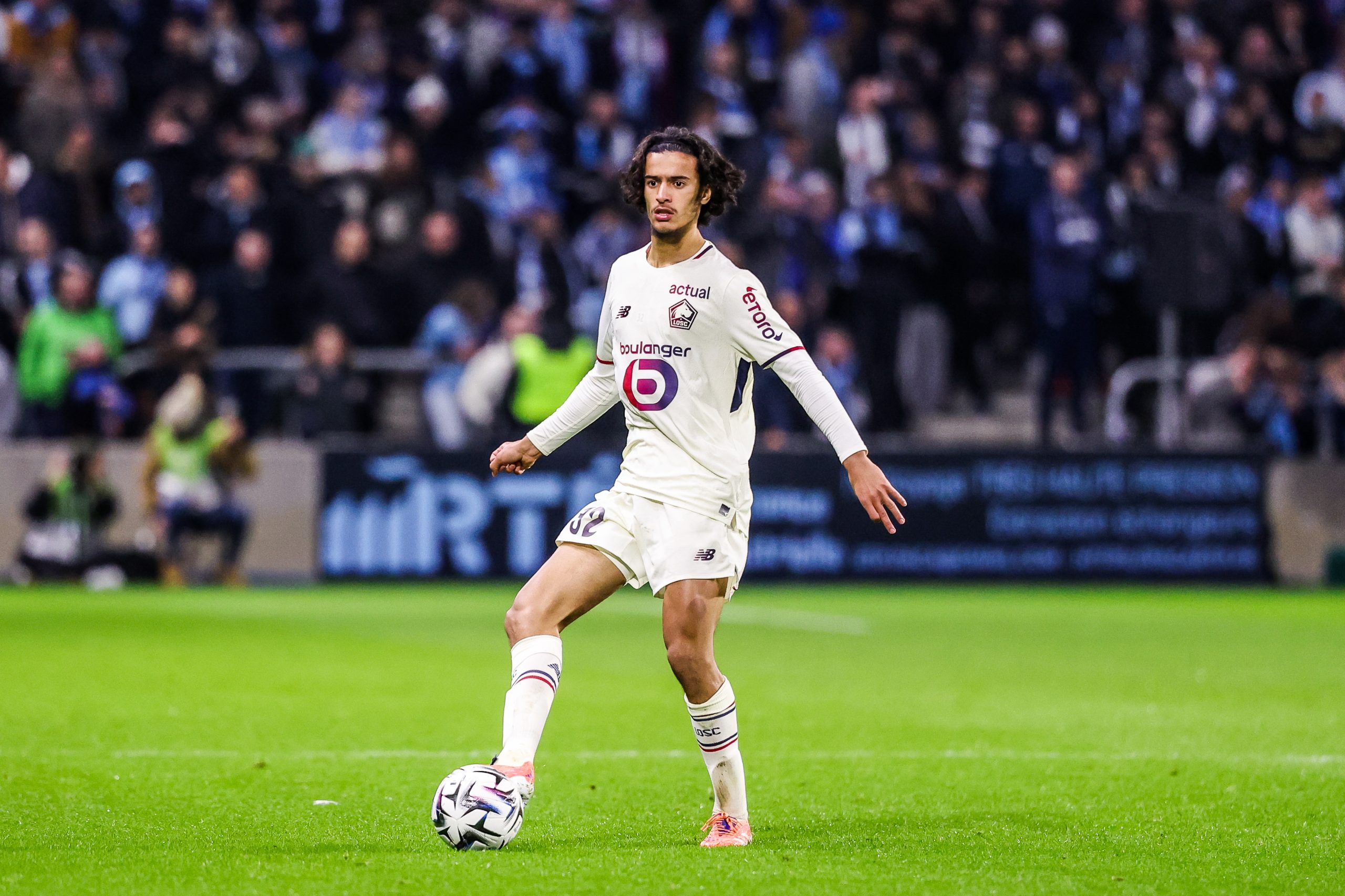 PSG Mercato : le LOSC a fixé le tarif pour Bouaddi, deux cadors anglais passent à l’attaque !