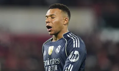 Liga : le Real Madrid perd la tête malgré Mbappé, le Barça remercie un ancien de l&rsquo;OM !