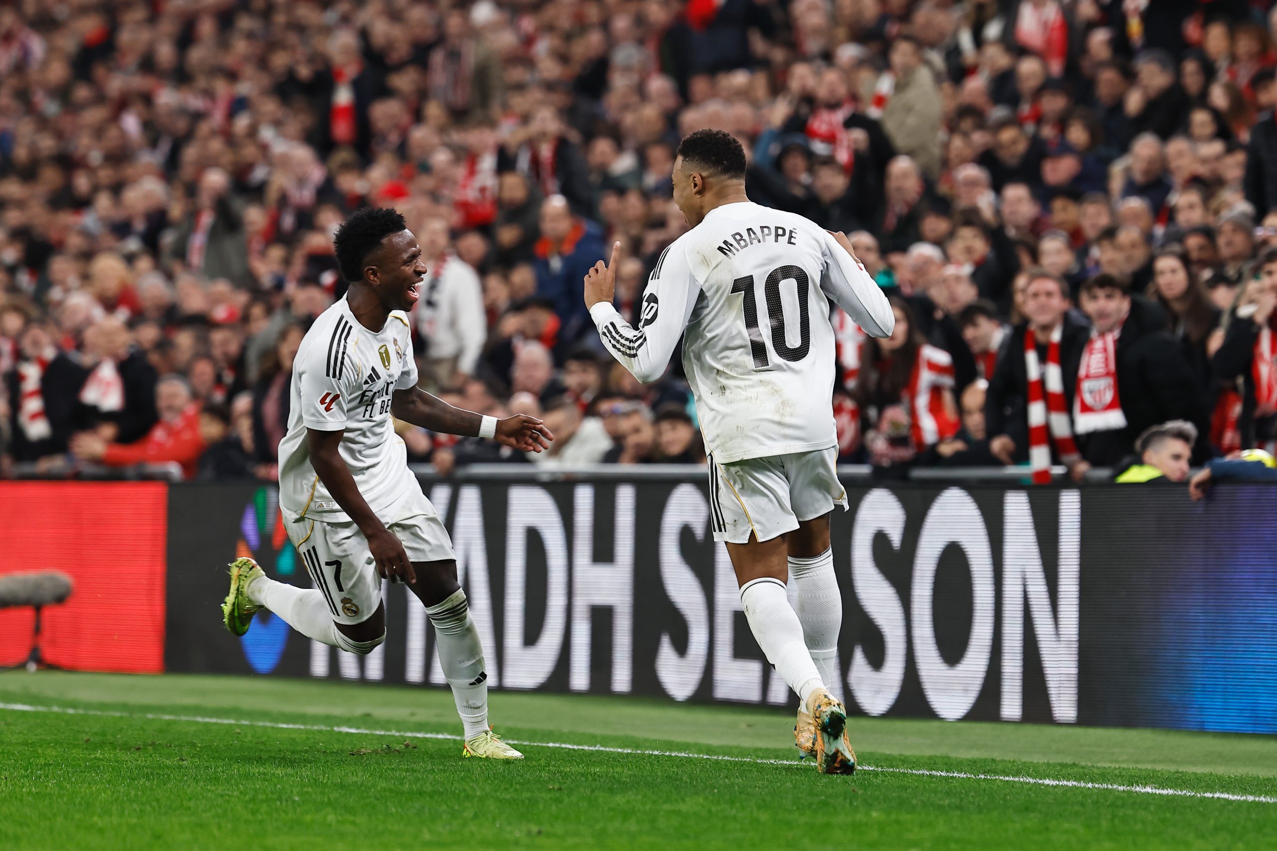 Vinicius out, Mbappé sur l'aile, un transfert à 100 M€ va bouleverser le Real Madrid !