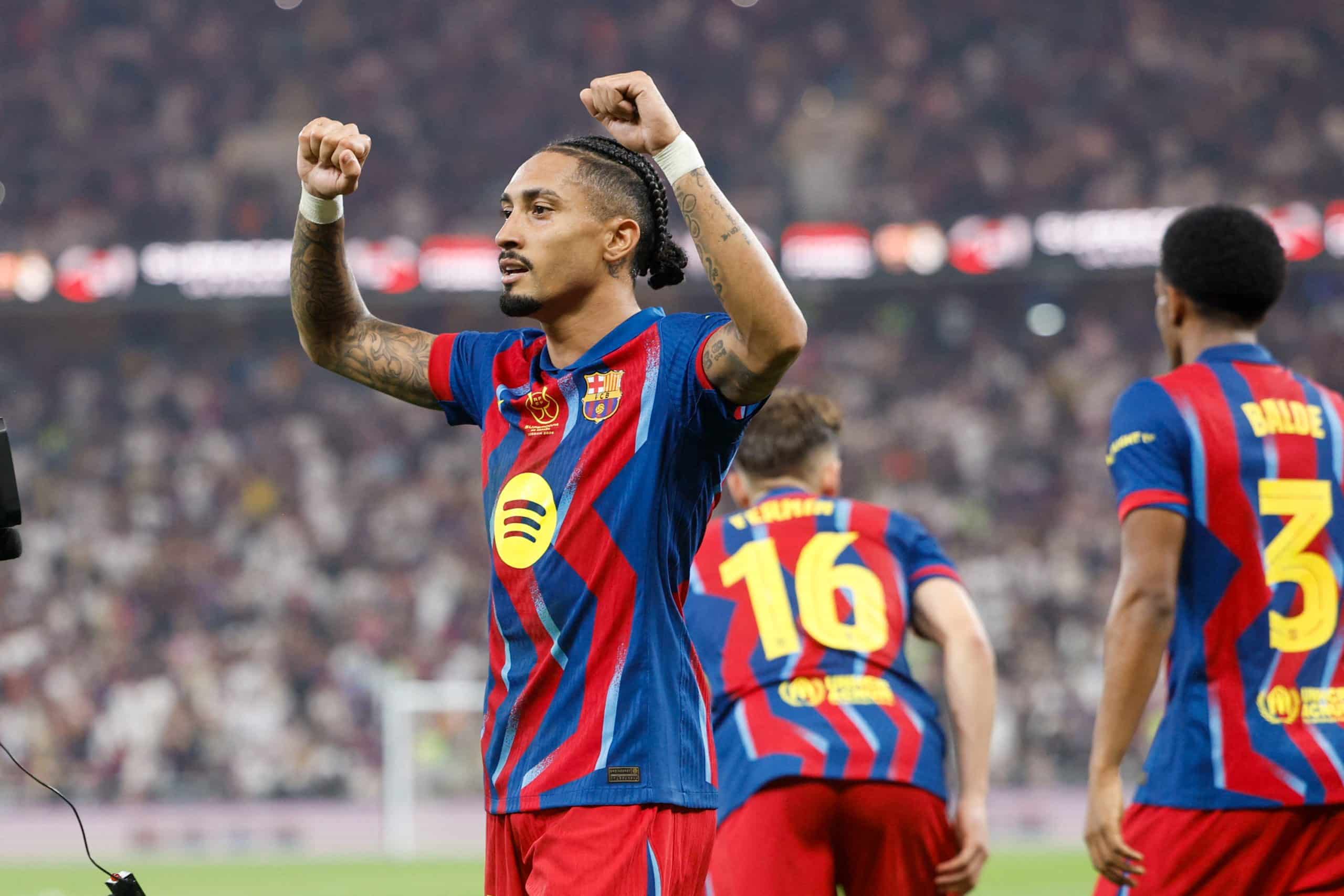 La joie de Raphinha après l'un de ses buts contre le Real Madrid en finale de la Supercoupe d'Espagne.