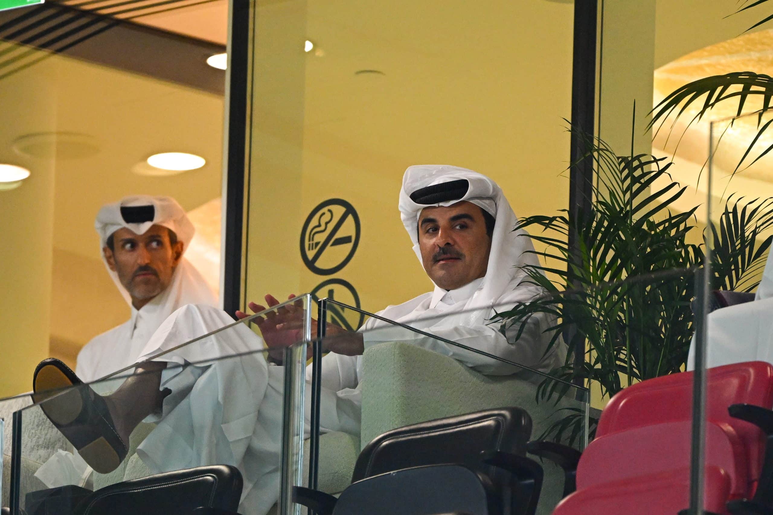 L'émir du Qatar assistant à la finale de la Coupe Intercontinentale.