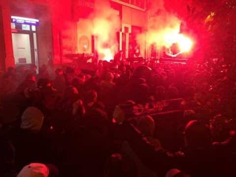 Les ultras en feu.