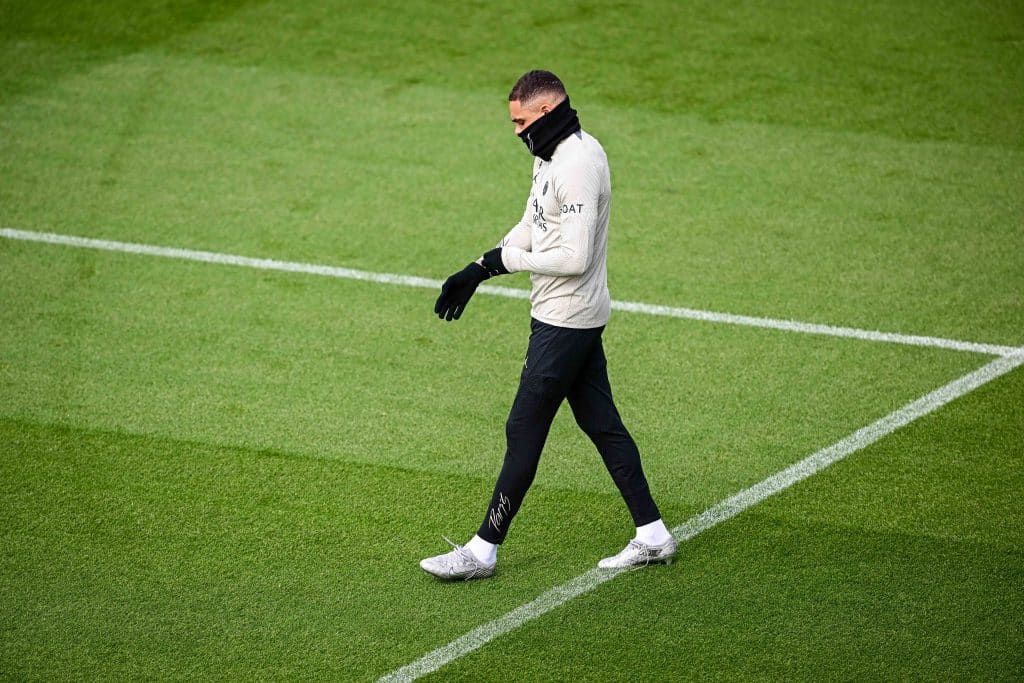 Mercato : une ancienne priorité du FC Nantes passée par le PSG a fait un choix très surprenant