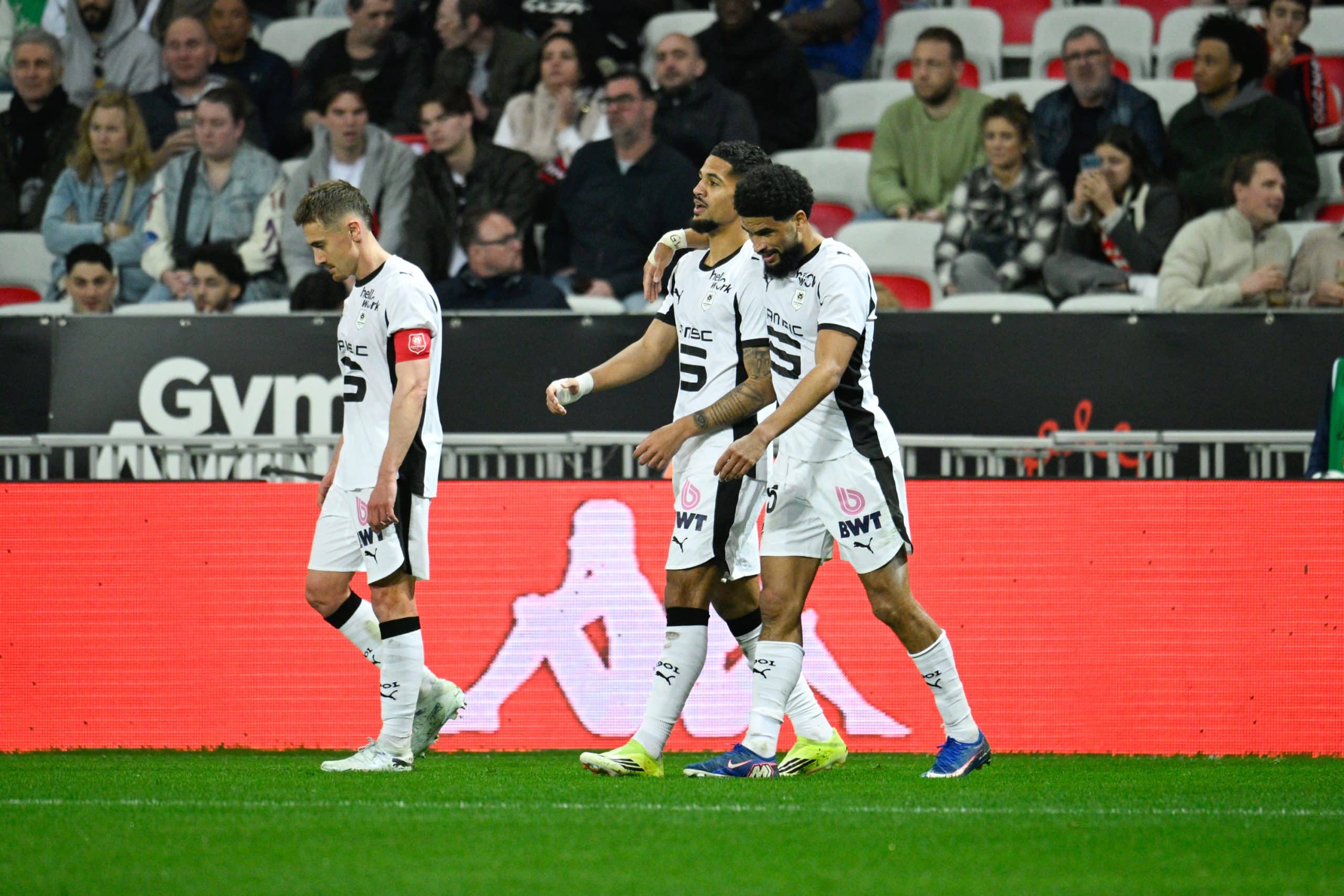 La joie des Rennais après leur troisième but contre Nice.