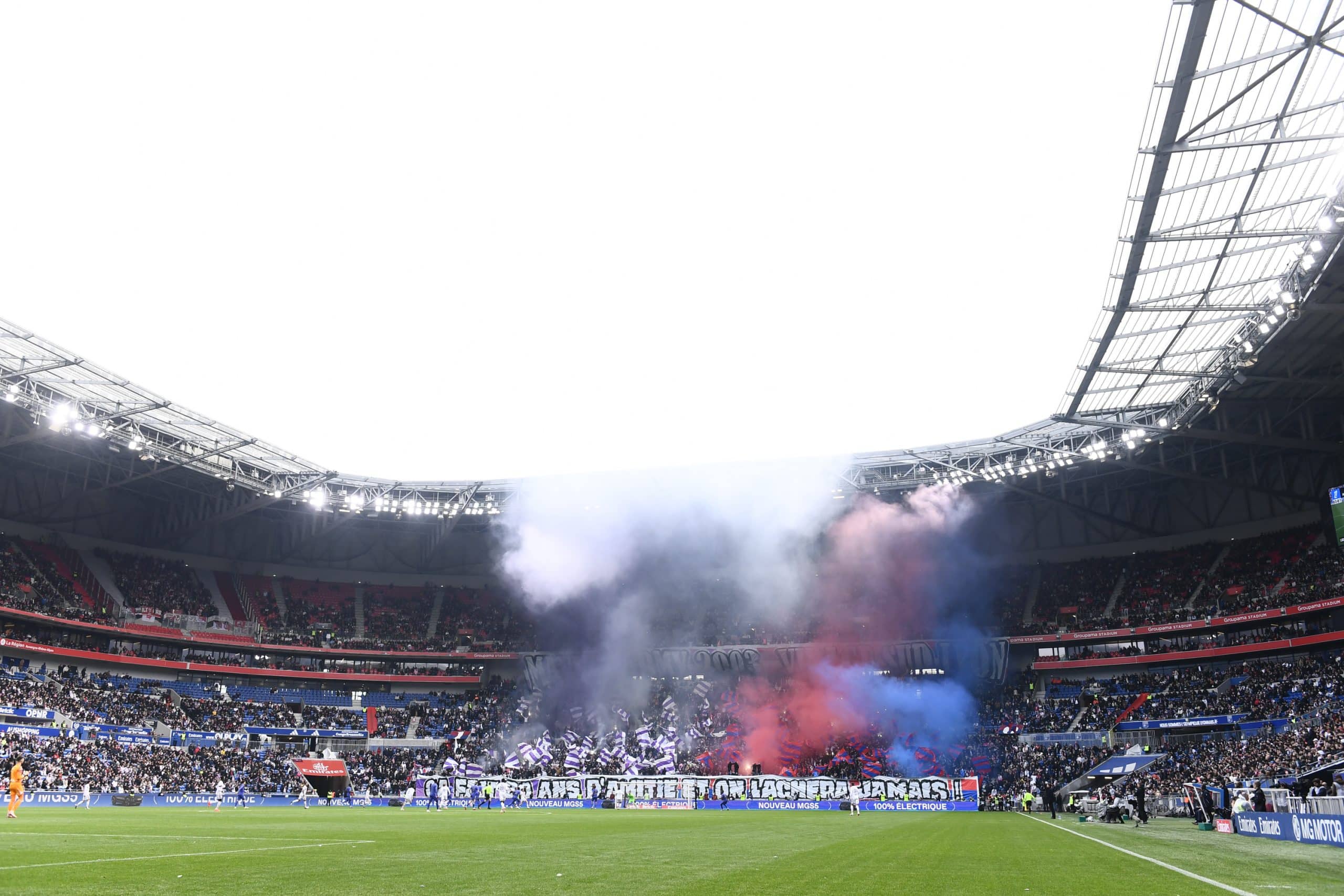 Les supporters lyonnais lors d'un match de l'OL au Groupama Stadium.
