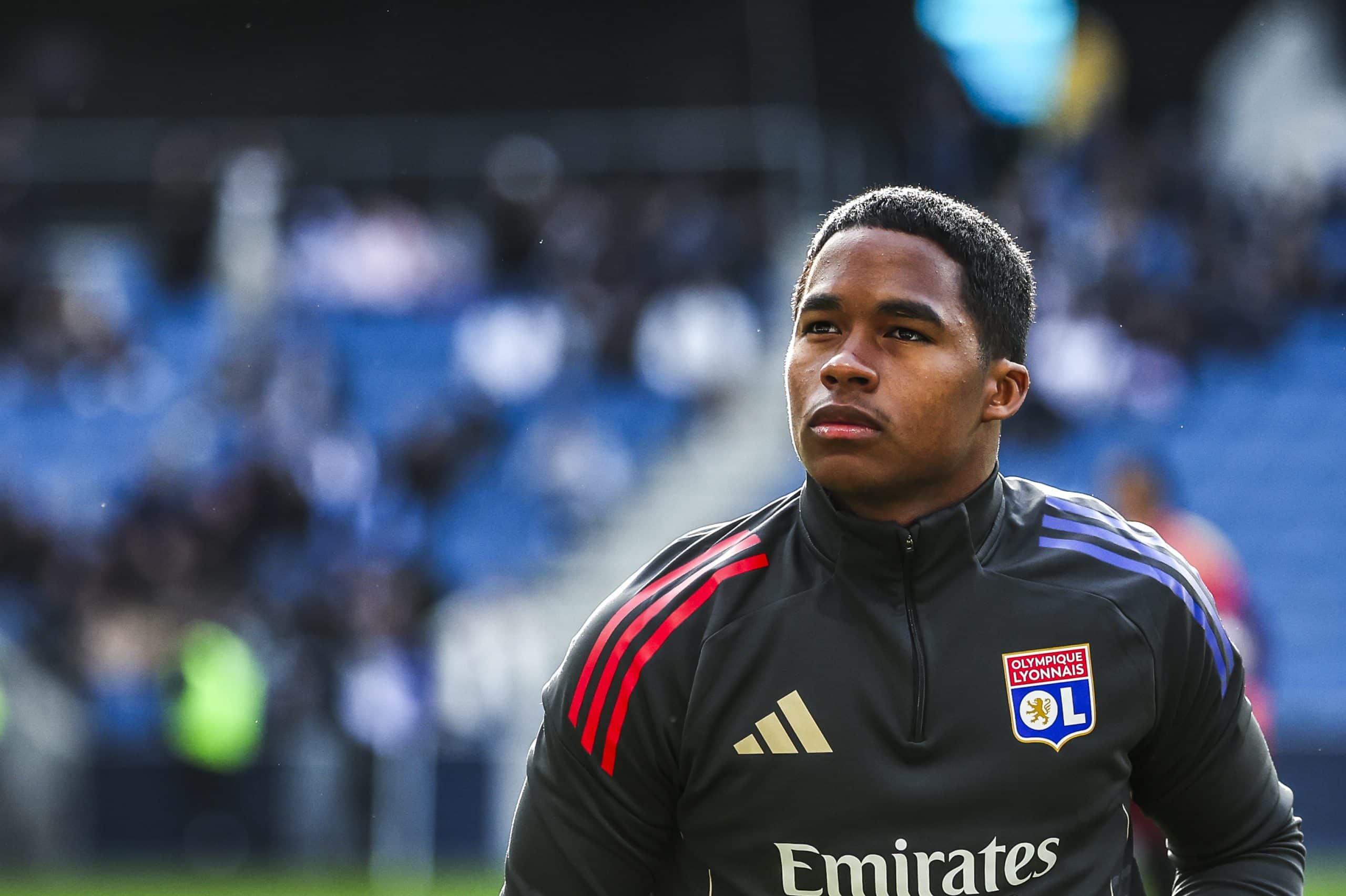 Endrick lors de l'échauffement de l'OL avant le match au Havre.