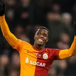 OL : deux recrues arrivent, c&rsquo;est acté pour Cherki… le Mercato prend feu à Lyon !