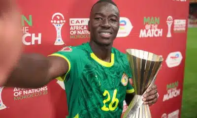 OM : Pape Gueye et Ismaila Sarr accueillis en héros à Villarreal et Crystal Palace après leur sacre à la CAN (vidéos)