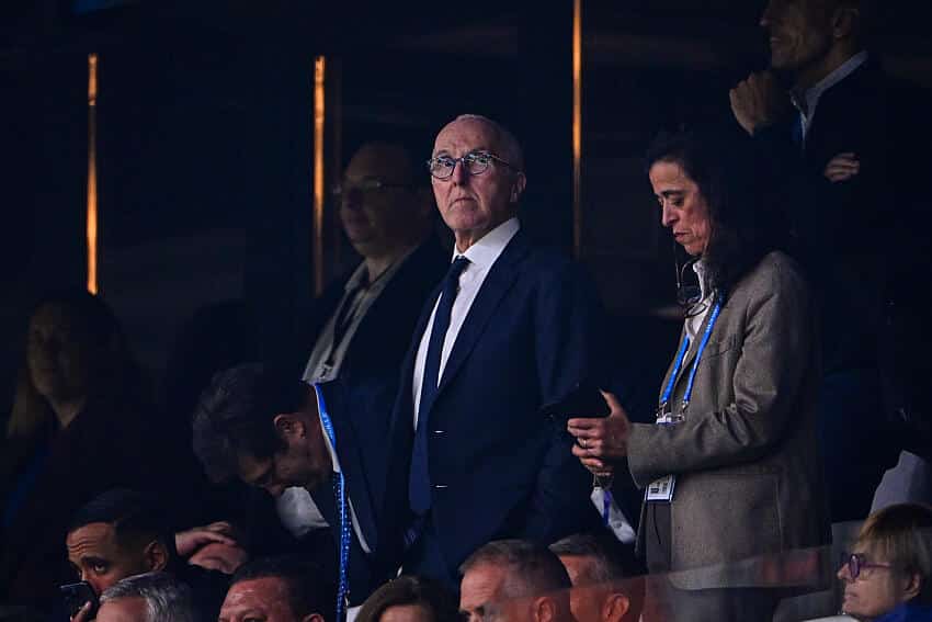 Frank McCourt (OM)