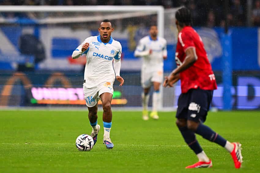 OM: Pasión celebra su compromiso y comparte su alegría