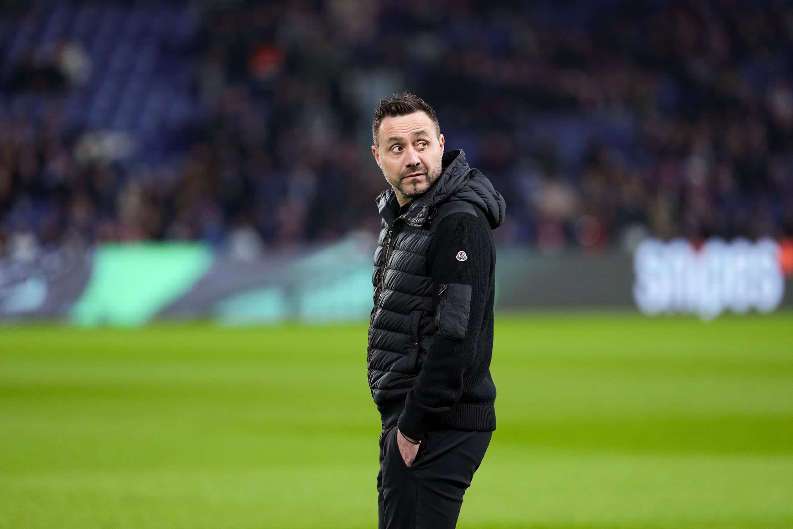 Roberto De Zerbi, lors de son dernier match sur le banc de l'OM, au Parc des Princes.