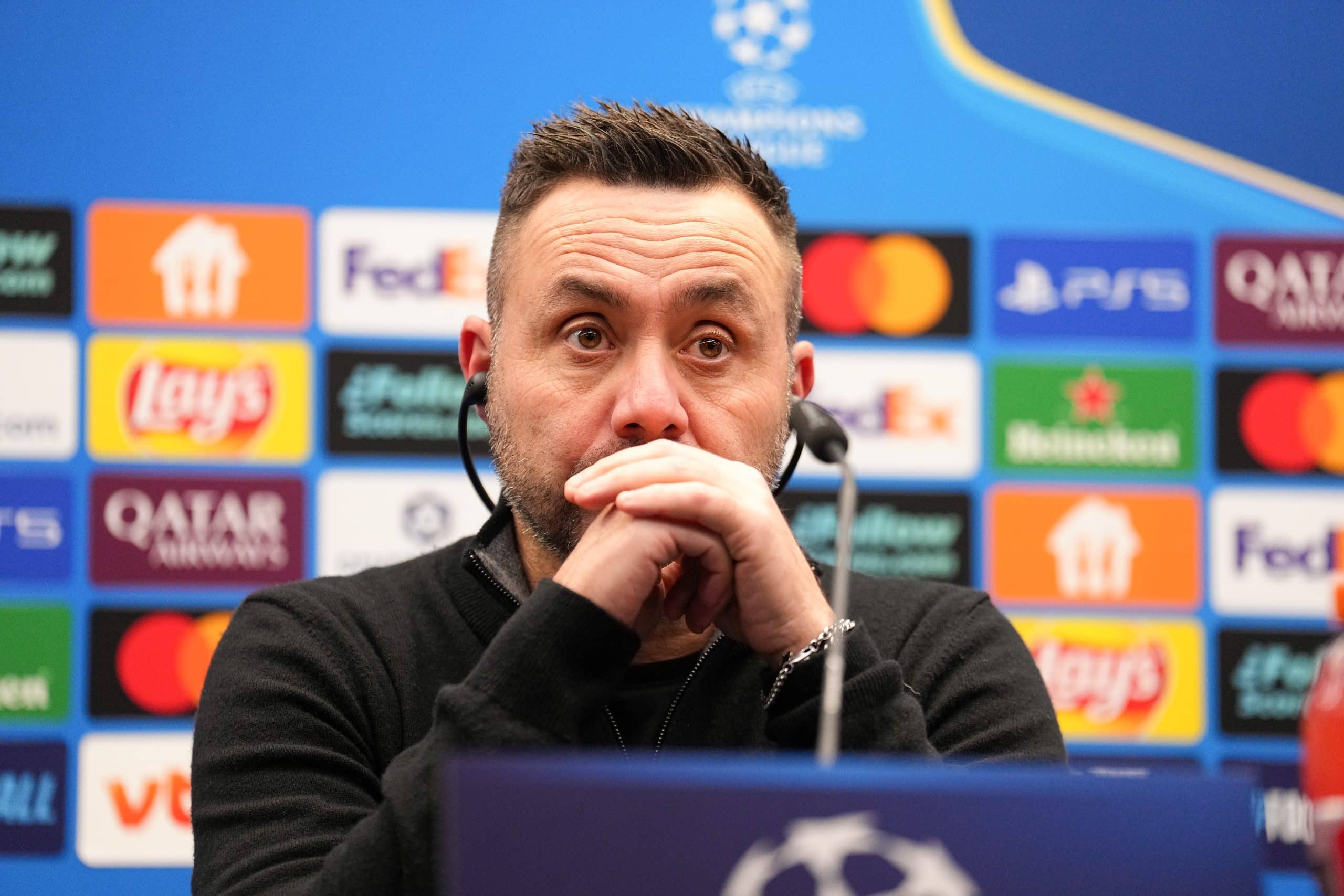 L'entraîneur de l'OM, Roberto De Zerbi, en conférence de presse.