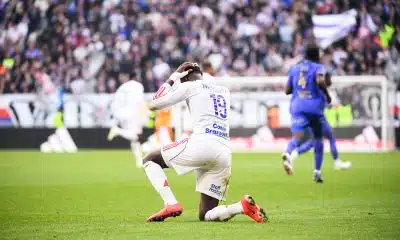 Plombé par l’arbitrage, l’OL chute contre Monaco, les notes des Gones