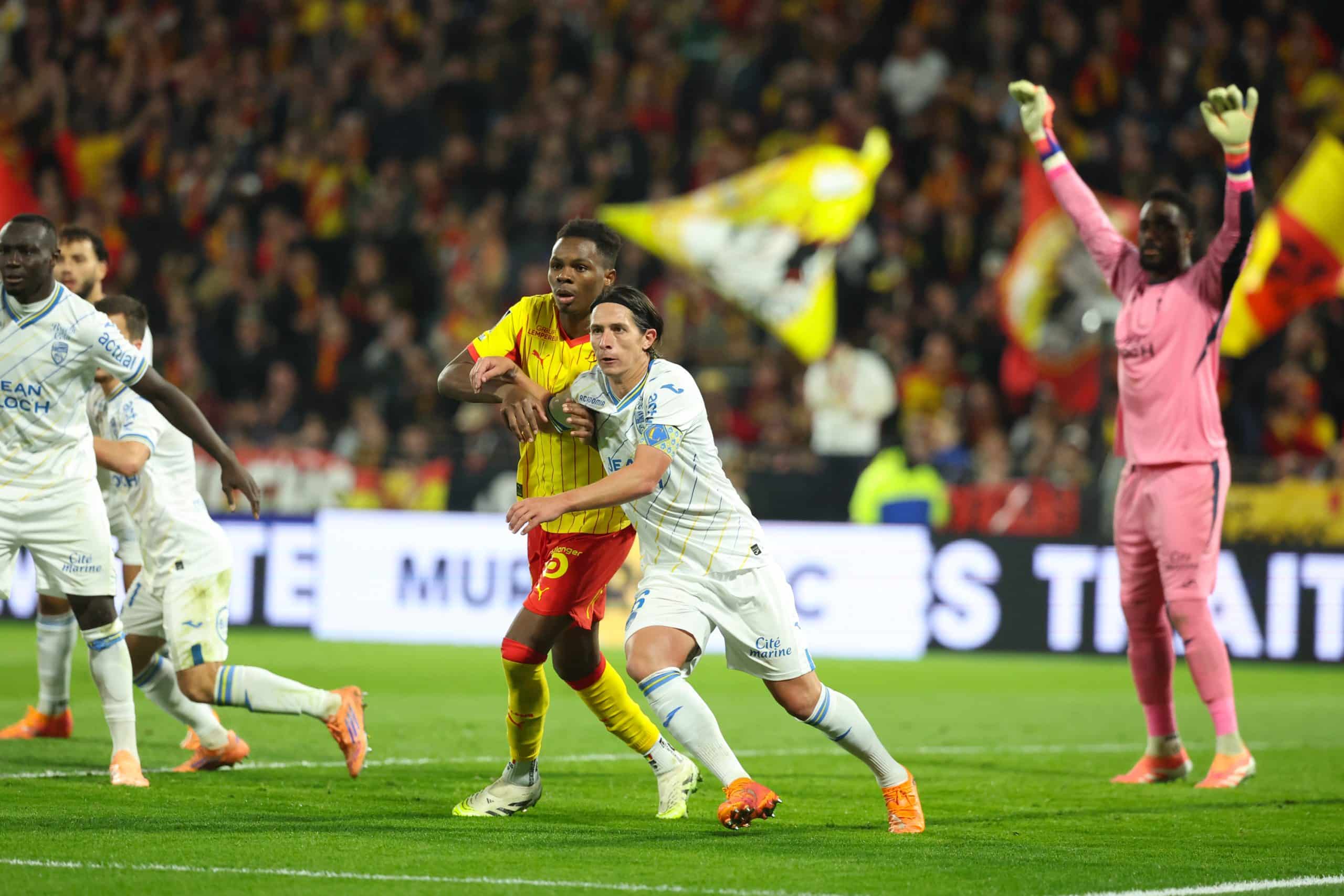 Mamadou Sangaré au duel avec Laurent Abergel