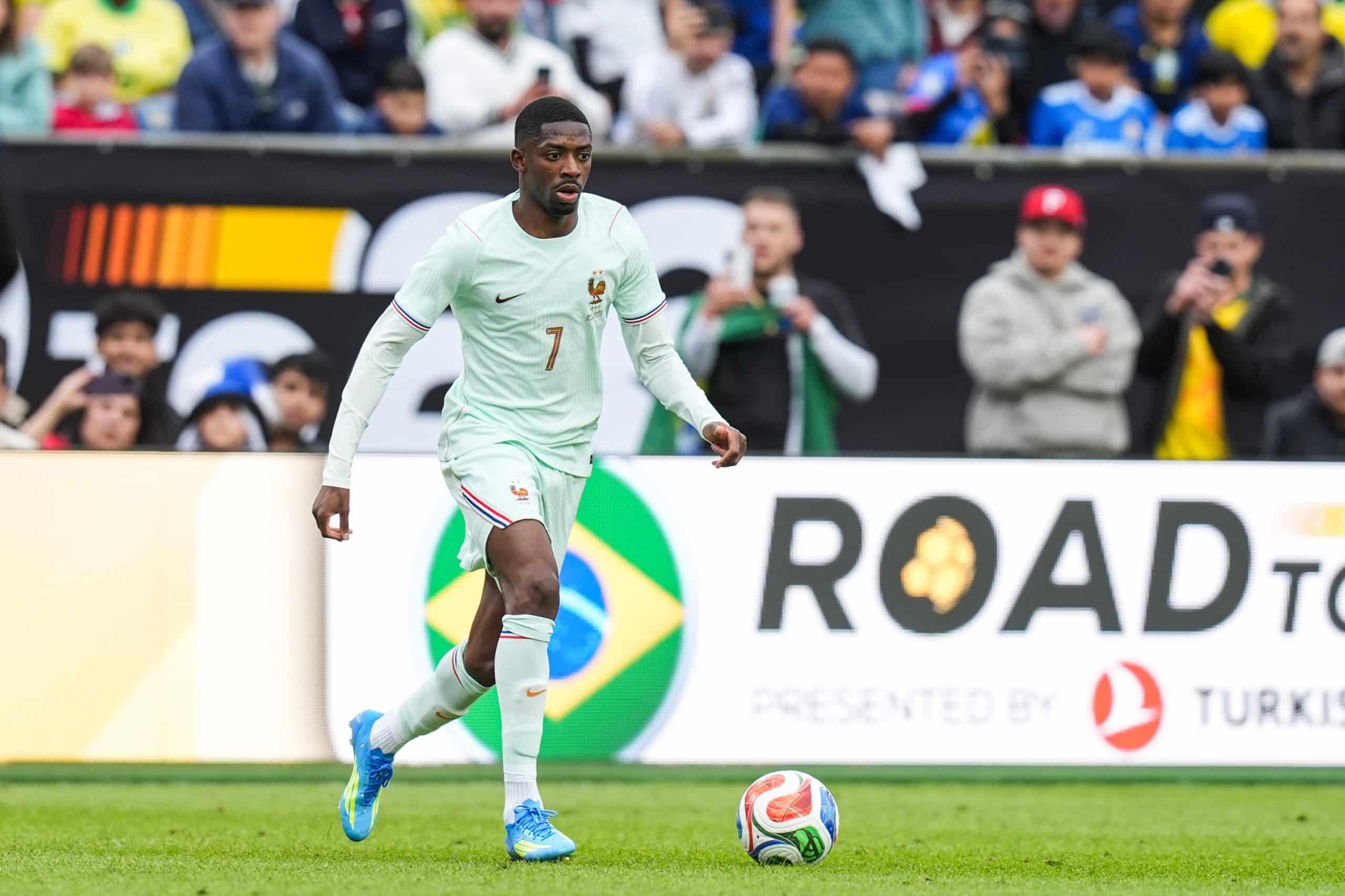 Ousmane Dembélé en action lors du match entre la France et le Brésil.