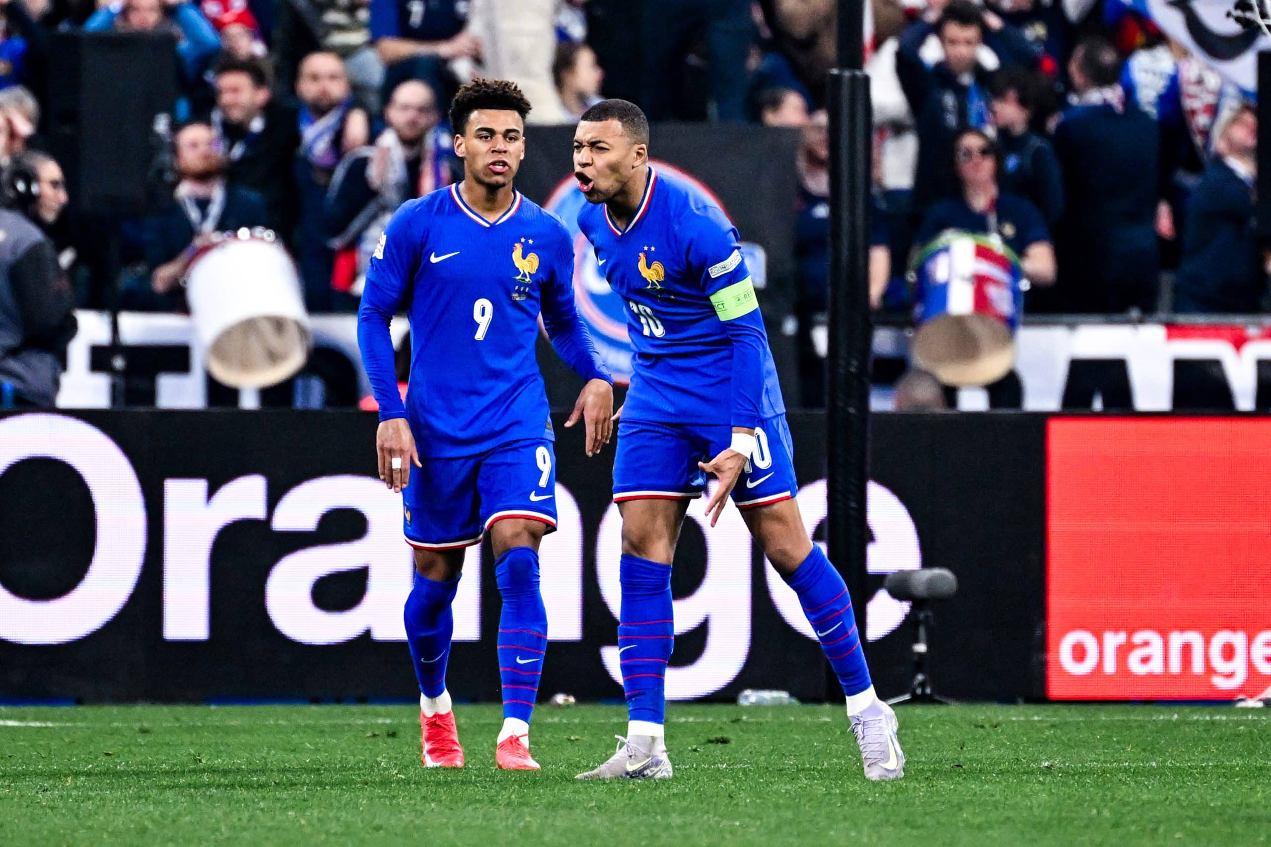 Désiré Doué et Kylian Mbappé lors de France-Croatie il y a un an.