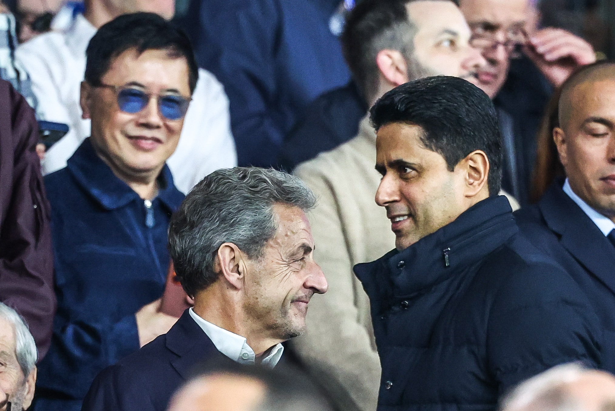 Nasser al-Khelaïfi dans les tribunes du Parc des Princes avant un match du PSG.