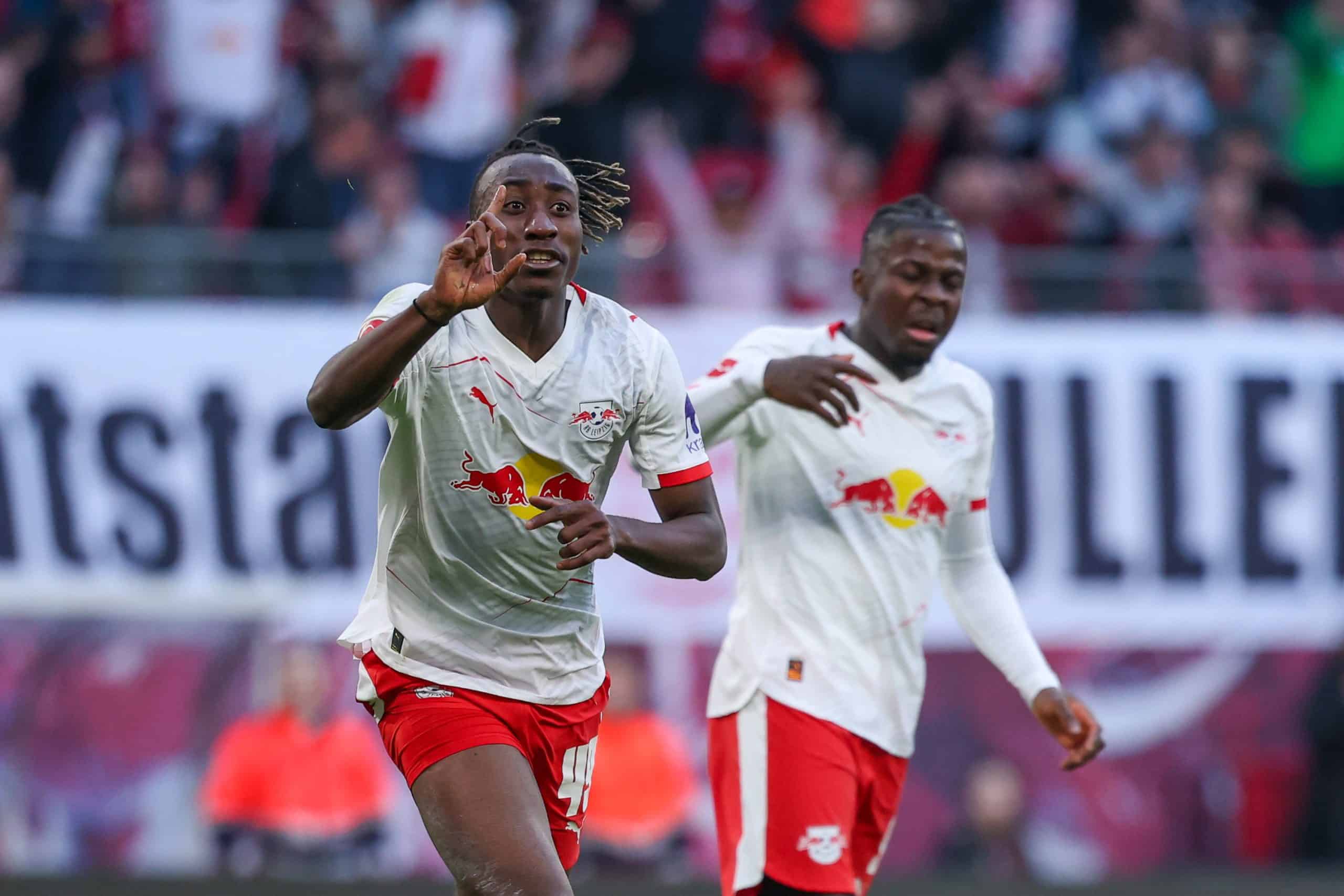 Jan Diomandé célébrant un but avec le RB Leipzig.