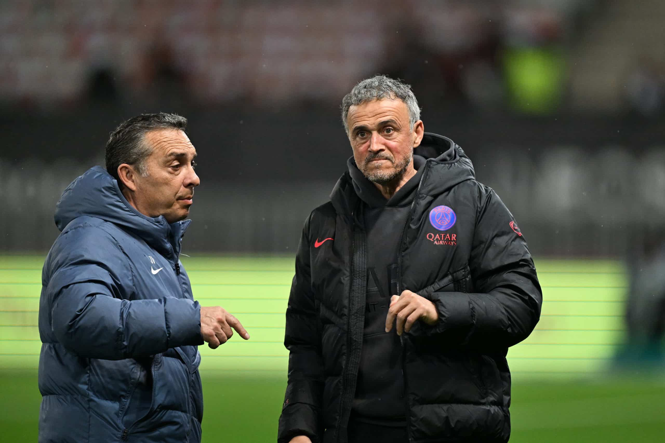 L'entraîneur du PSG, Luis Enrique, avant le match à Nice.