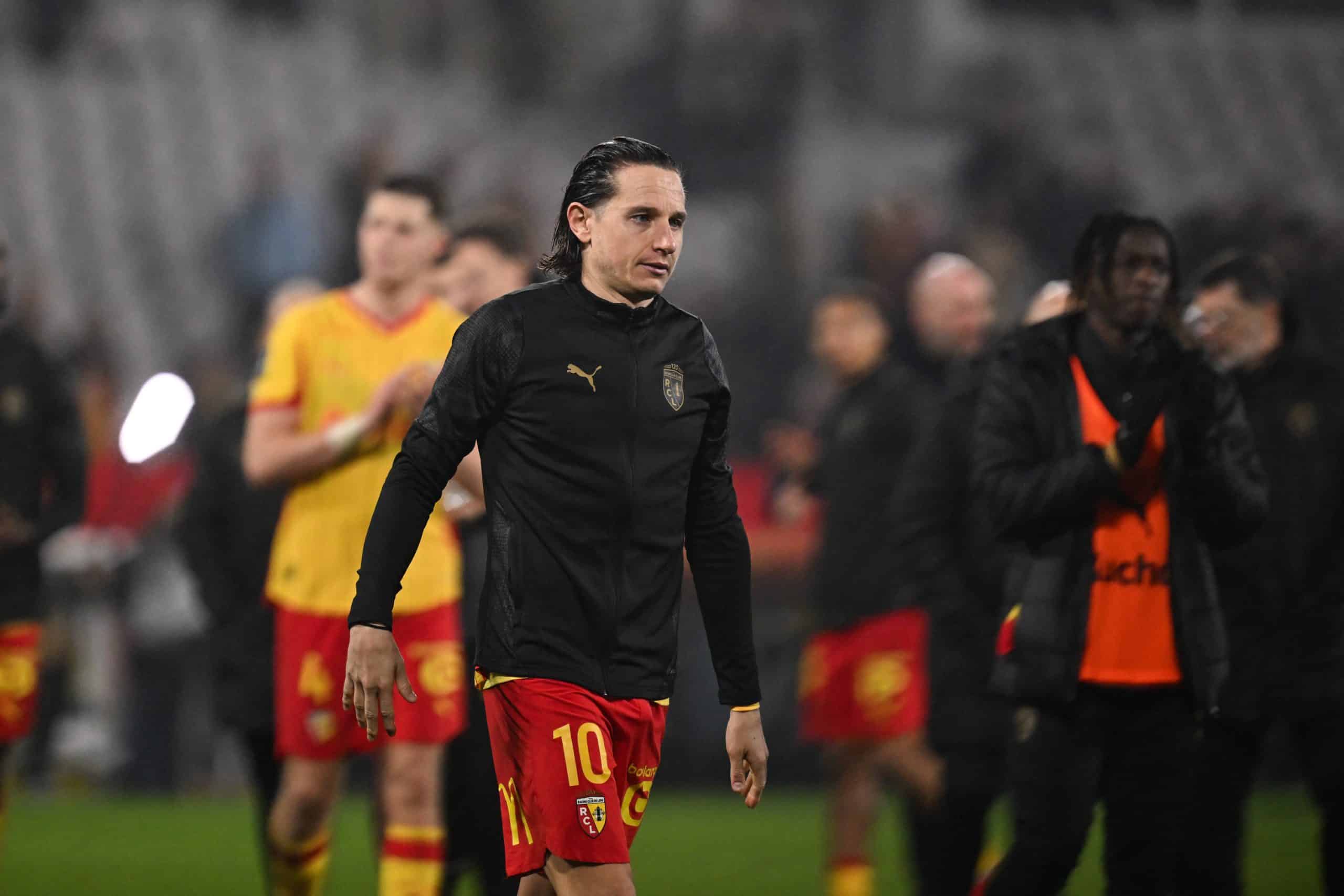 Florian Thauvin déçu après la défaite du RC Lens face à l'AS Monaco.