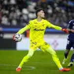 RC Lens : grosse pression sur Risser lors du match contre Monaco