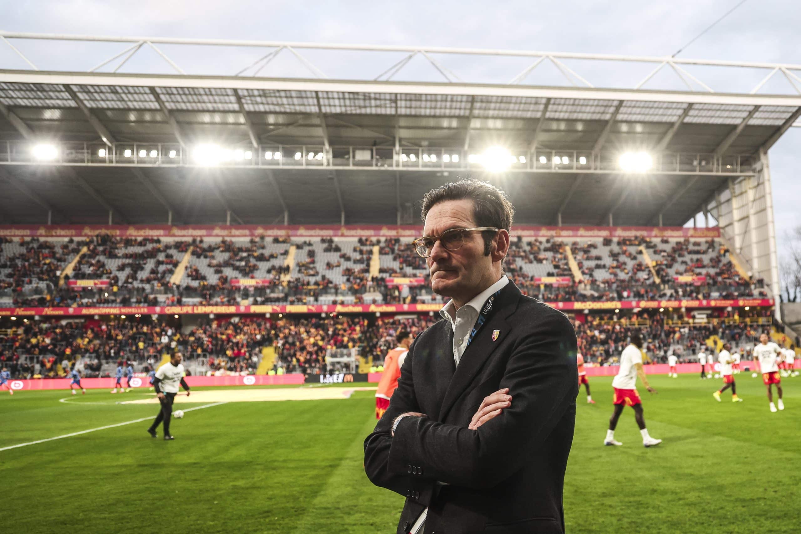 Joseph Oughourlian avant un match à Bollaert.