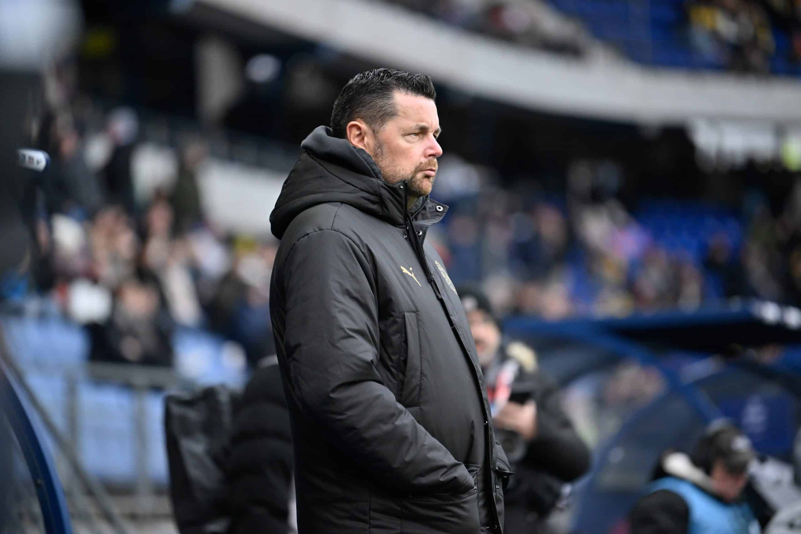 L'entraîneur du RC Lens, Pierre Sage, lors du match à Sochaux en Coupe de France.