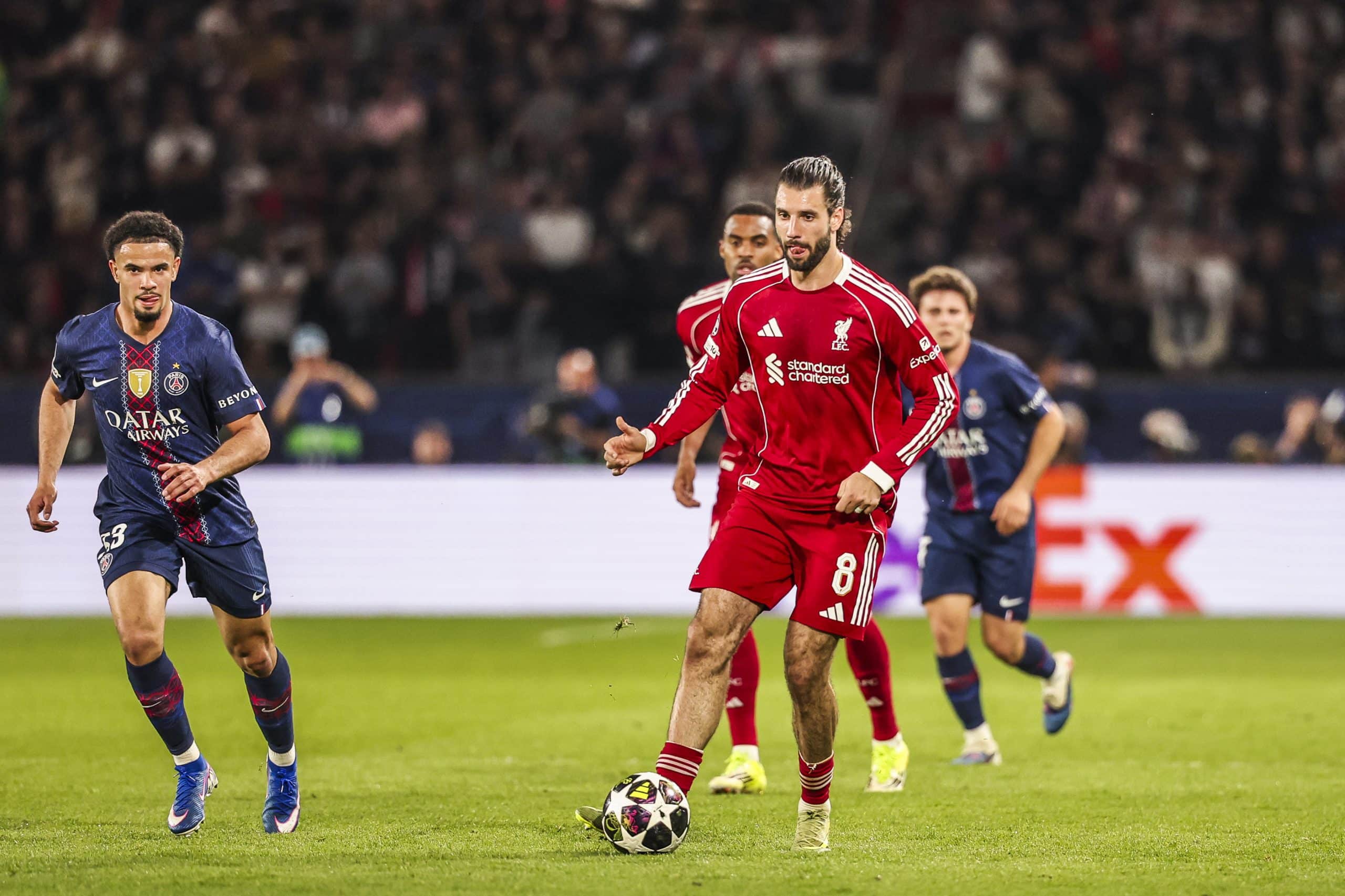 Dominik Szoboszlai en action lors du match aller entre le PSG et Liverpool.