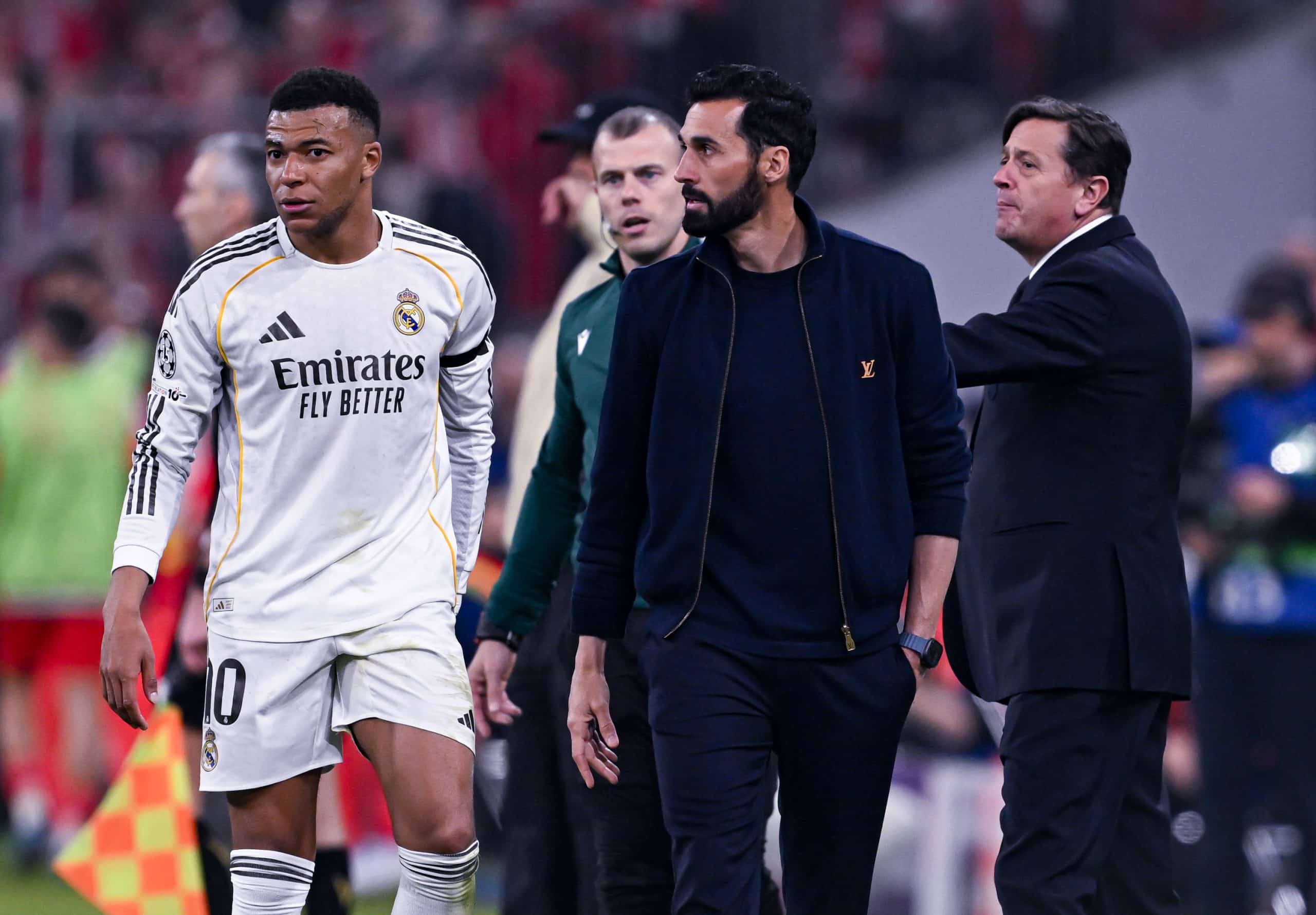 Kylian Mbappé et Alvaro Arbeloa lors de Bayern Munich-Real Madrid.