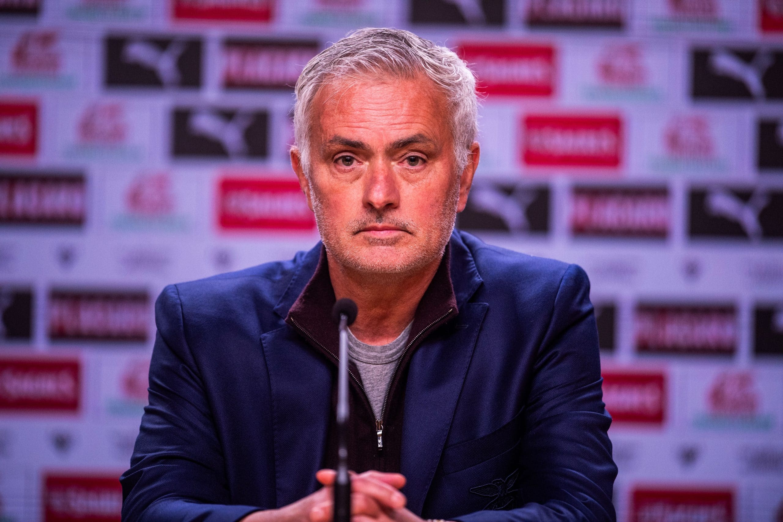 L'entraîneur du Benfica, José Mourinho, en conférence de presse.