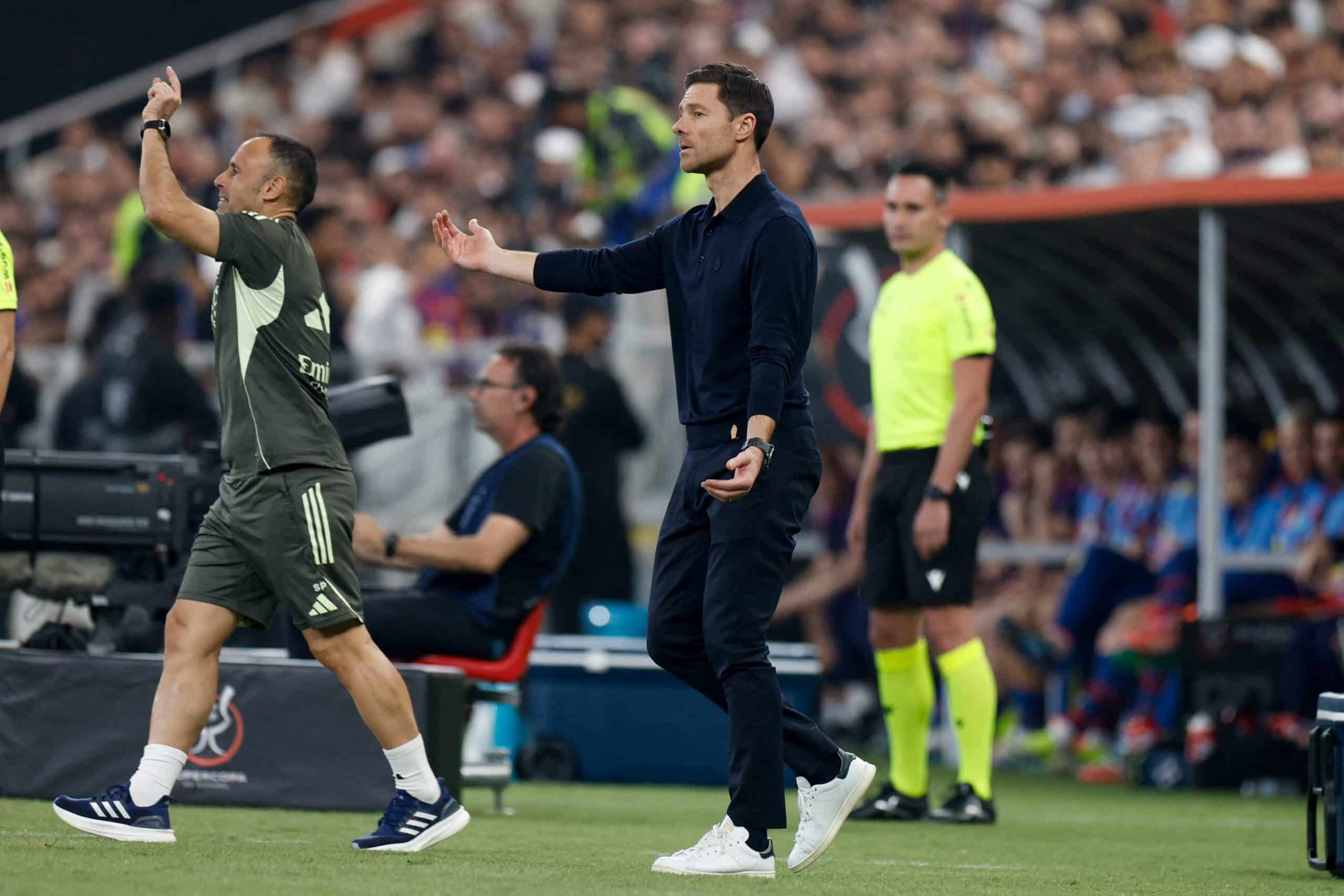 Xabi Alonso lors de son dernier match comme entraîneur du Real Madrid, contre le FC Barcelone en Supercoupe d'Espagne.
