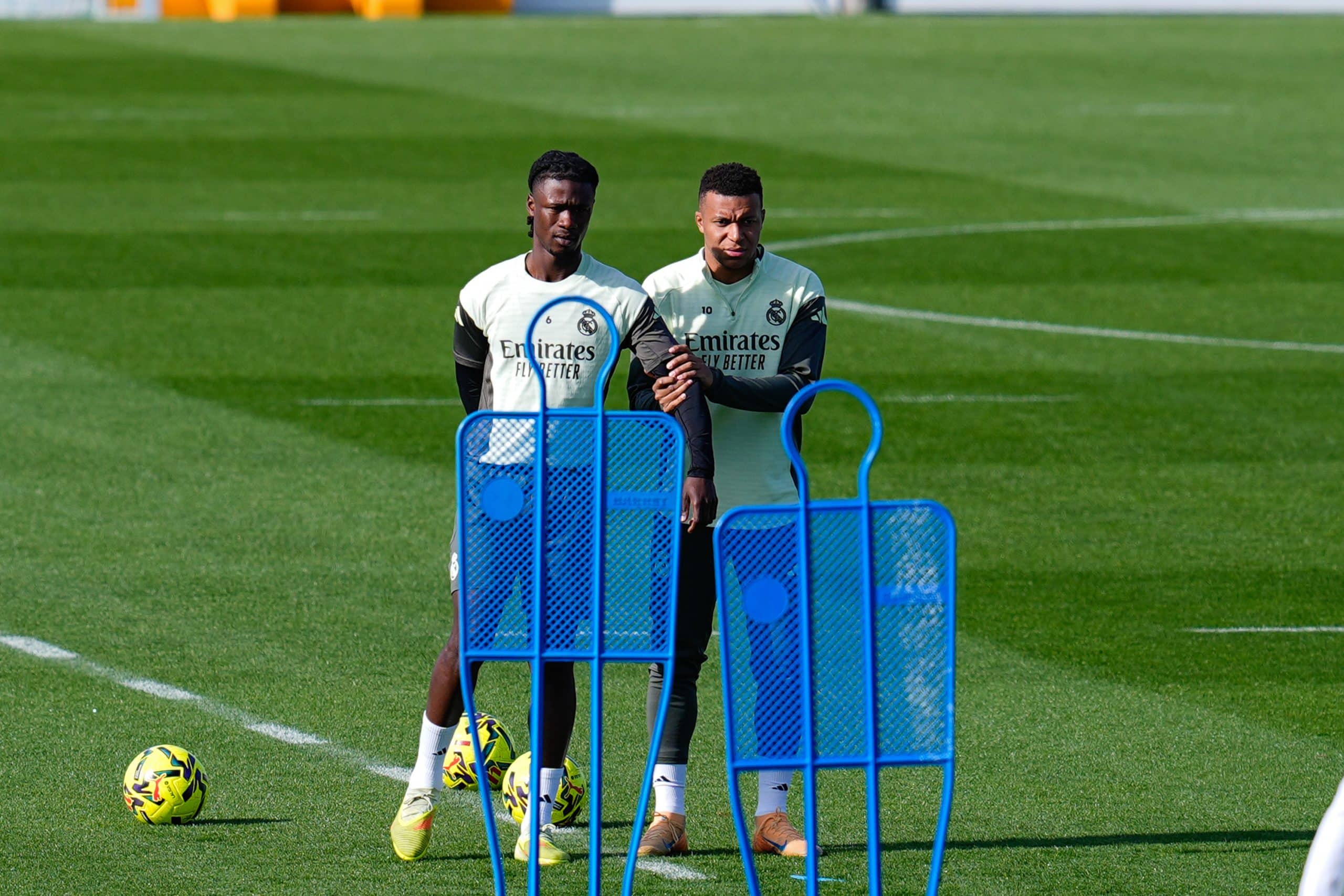 Eduardo Camavinga et Kylian Mbappé lors d'un entraînement du Real Madrid.