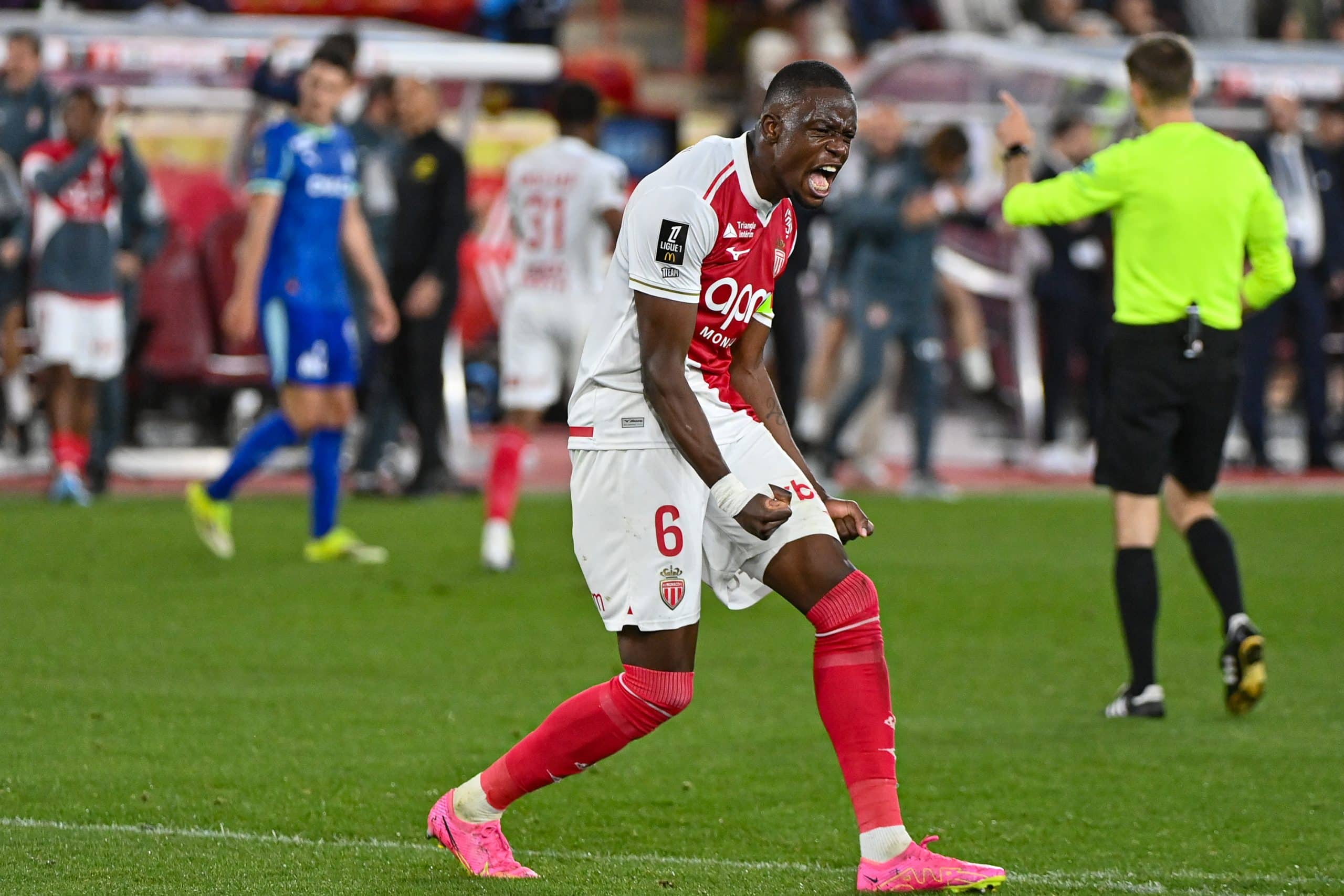 Denis Zakaria célébrant la victoire sur l'OM dimanche.