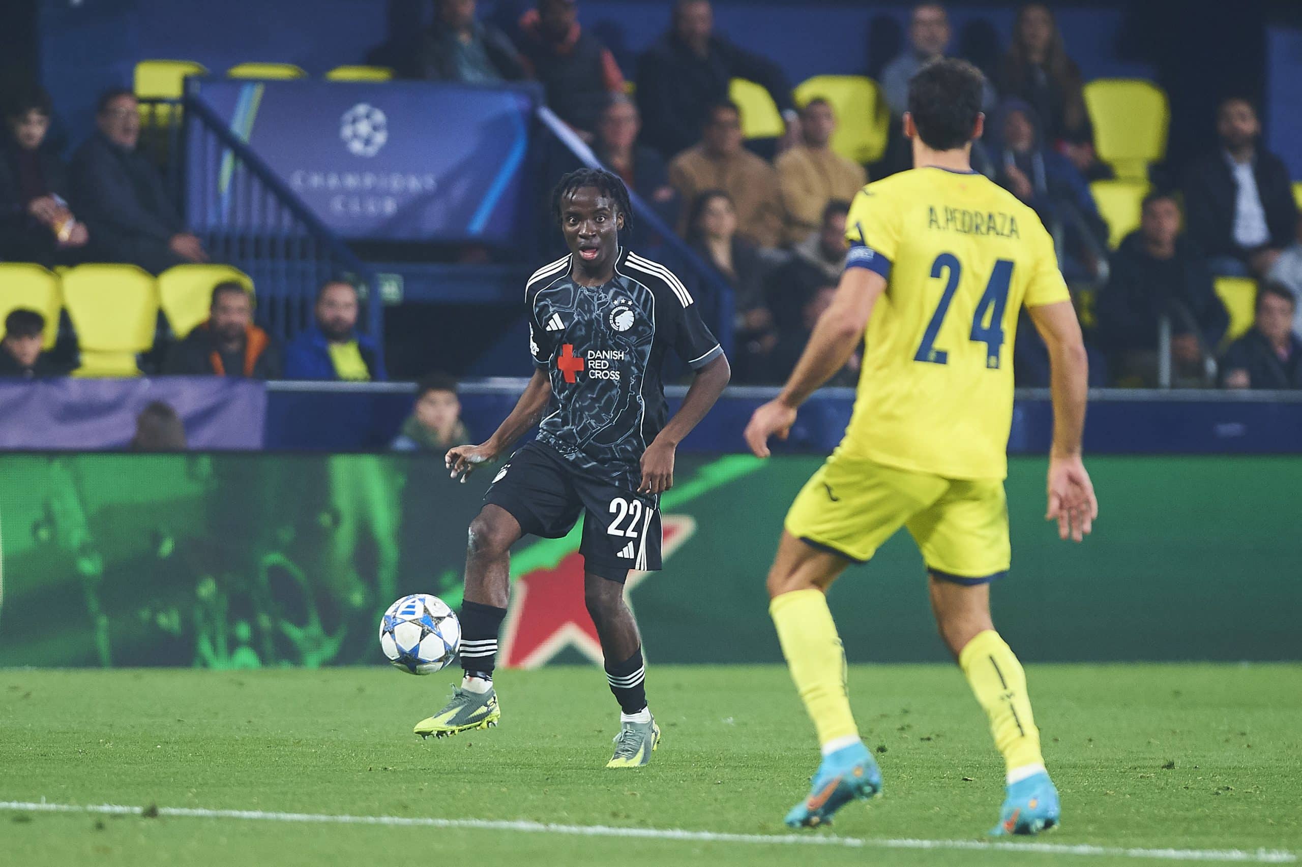 Yoram Zague en action lors du match entre le FC Copenhague et Villarreal.