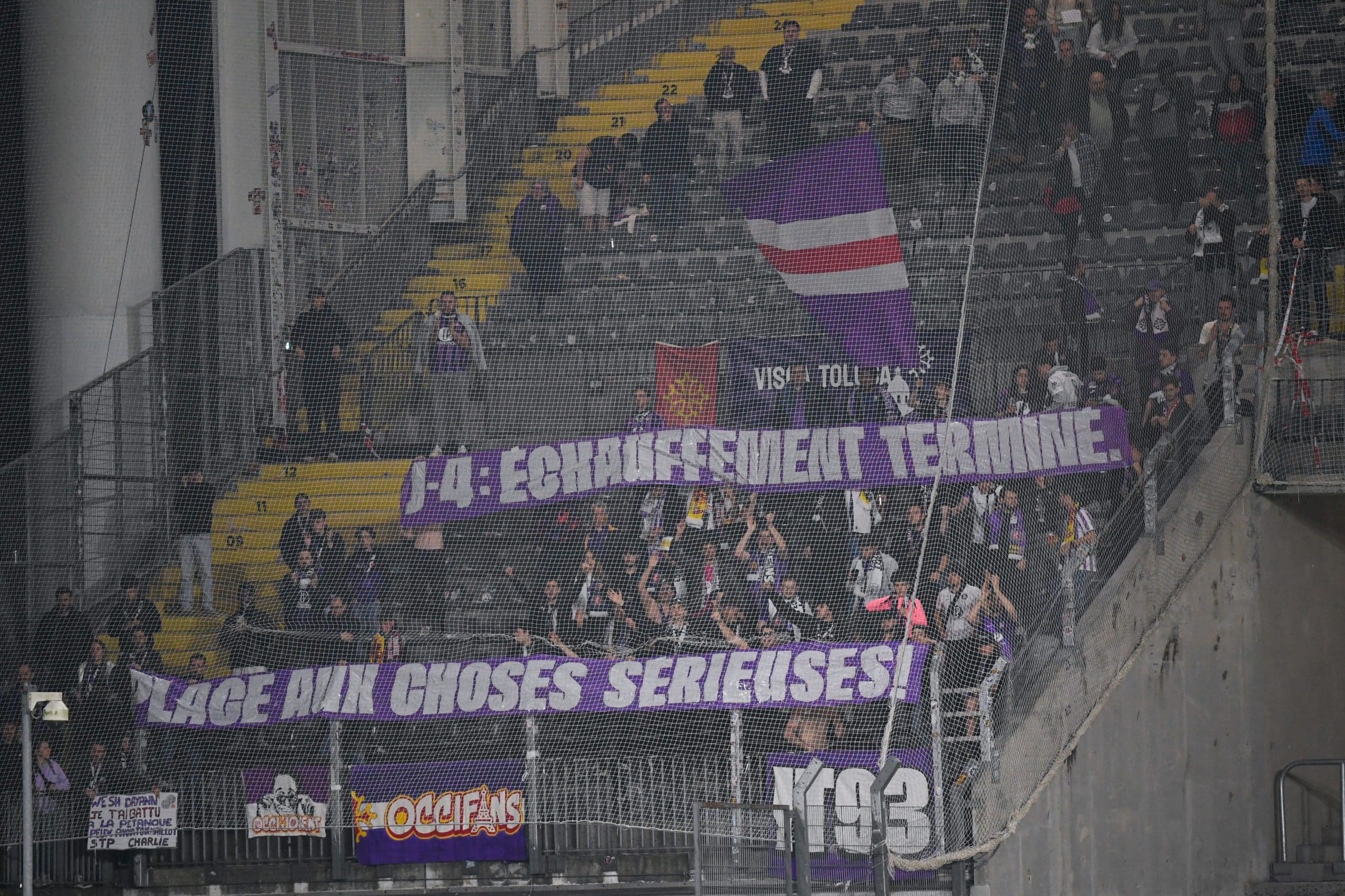 Banderole de supporters du TFC lors du match à Lens vendredi dernier.