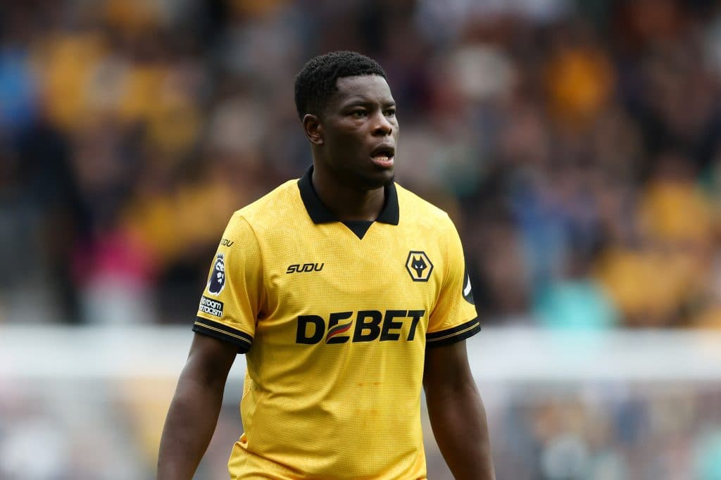 Revue de presse : le Paris FC frappe fort avant le FC Nantes, un nouveau 9 au HAC, Genesio (LOSC) réserve une grosse surprise à Luis Enrique (PSG)