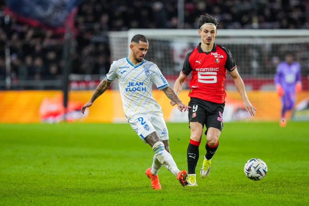 Stade Rennais : battus par Lorient, les Rouge et Noir calent dans la course au podium