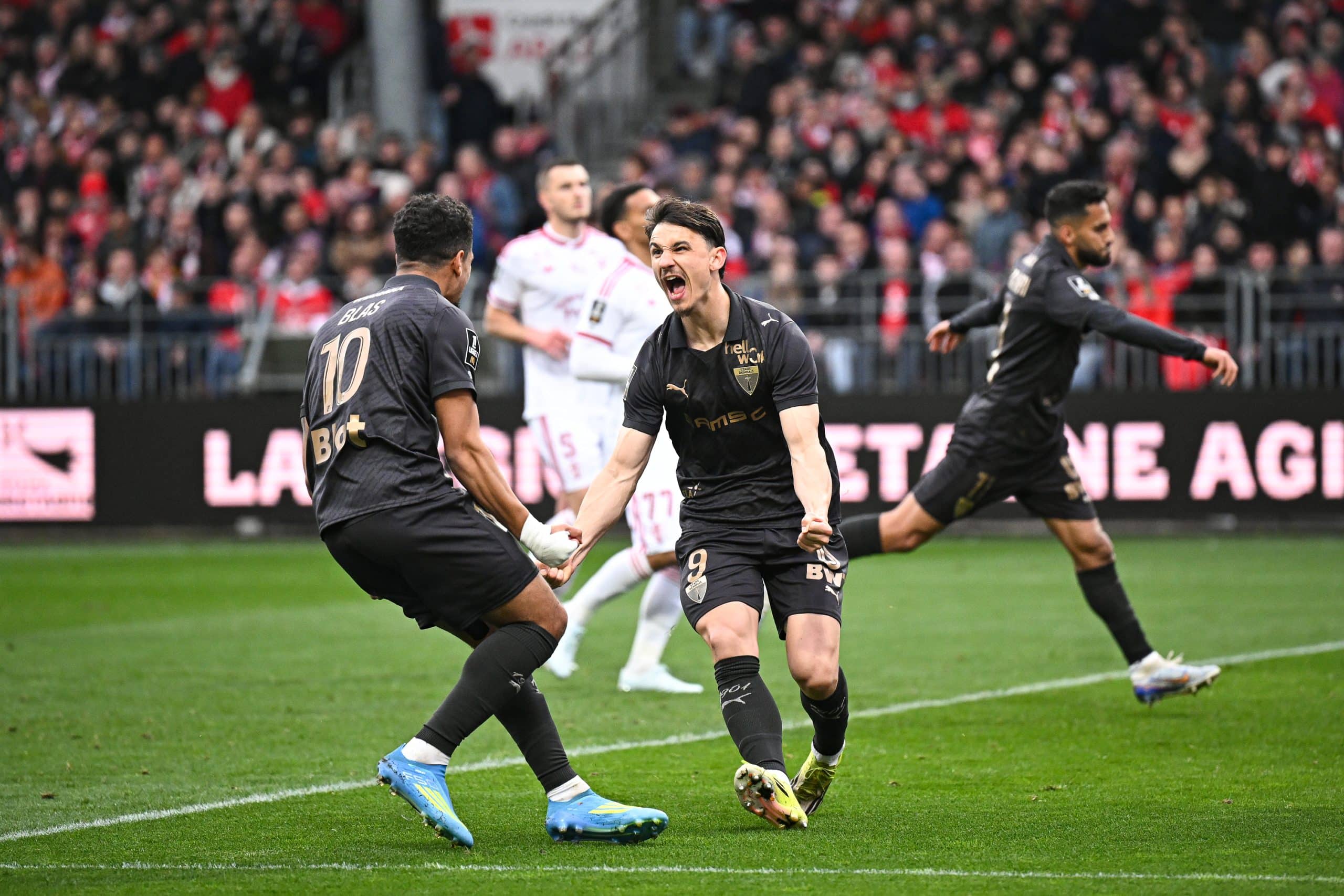 La joie d'Estéban Lepaul après l'un de ses buts sur pénalty contre Brest.