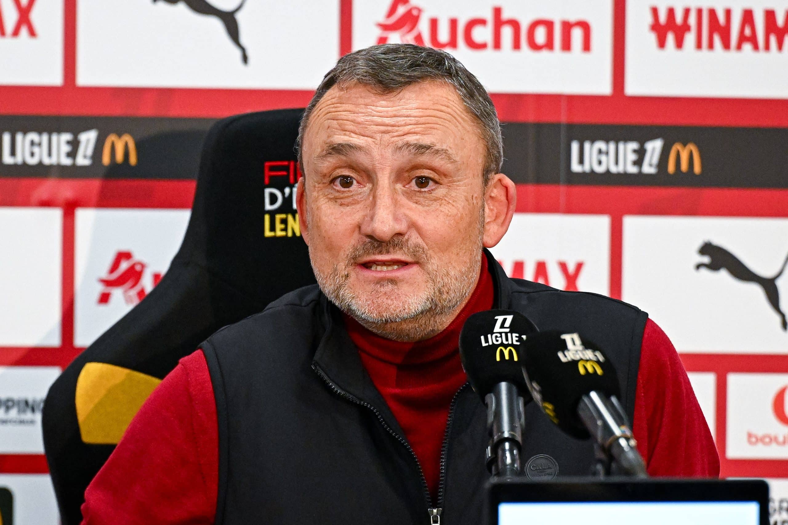 Franck Haise lors d'une conférence de presse à l'époque où il dirigeait Nice.