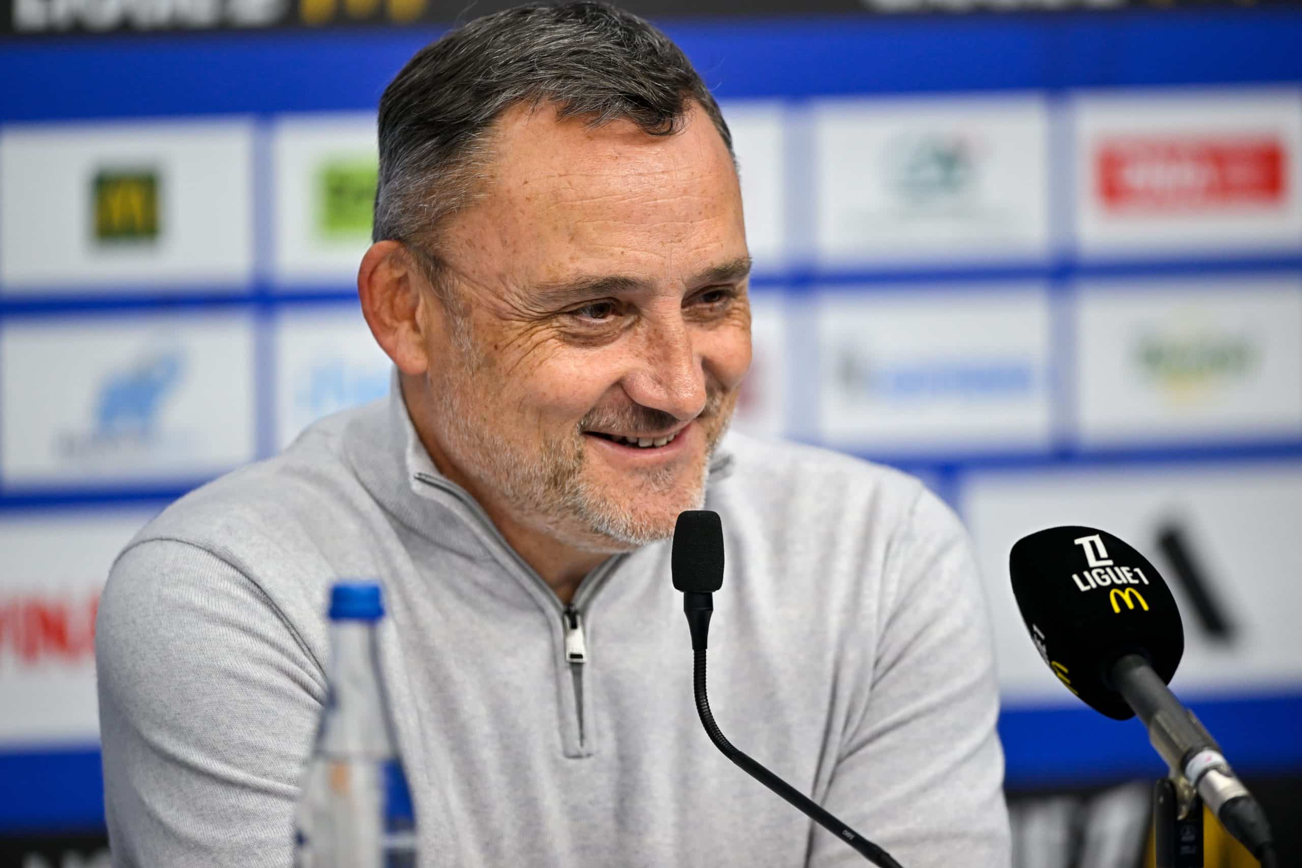 L'entraîneur du Stade Rennais, Franck Haise, en conférence de presse après le match à Strasbourg.
