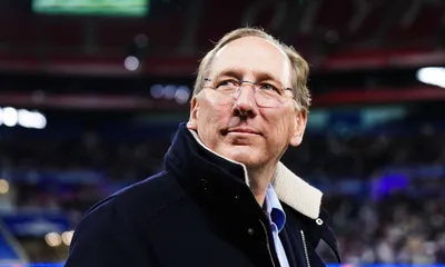 OL Mercato : 50 M€ à dégager, le plan tendu de Textor pour 2025-26 !