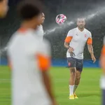 Manchester city sans Livramento : l’heure du casse-tête pour le flanc droit